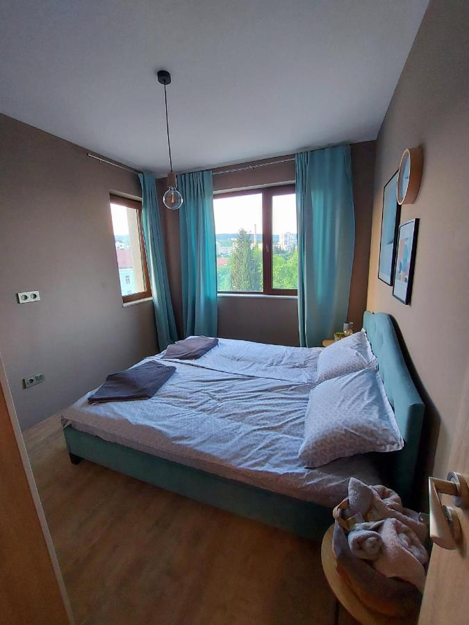 Grey Apartment Varna Exterior photo